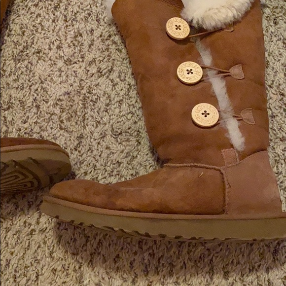 ugg button up boots - Picture 1 of 2